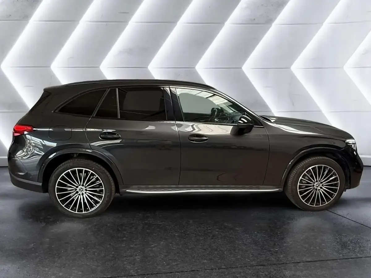 Usata Mercedes GLC300de AMG line 333 CV (244 kW) 2025 Grigio SUV