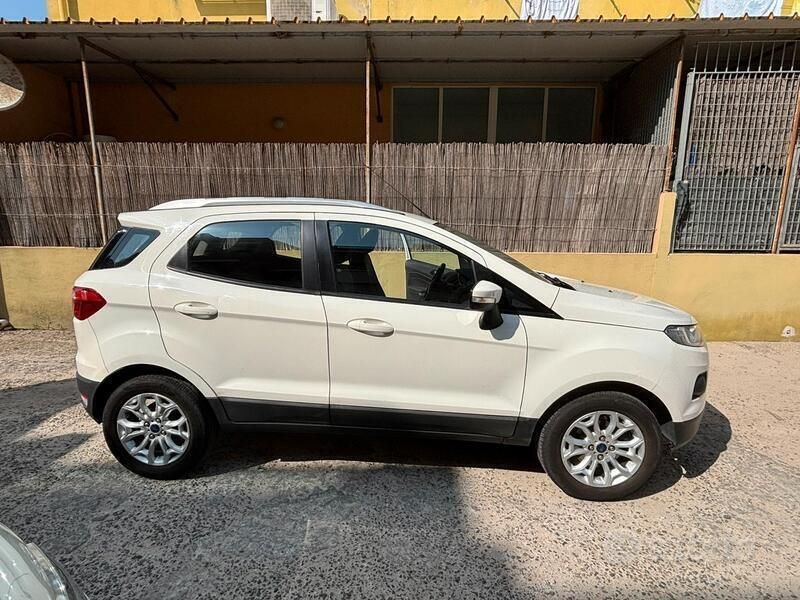Bianco Usata 2016 Ford Ecosport SUV | 9000 € - Immagine 1/4
