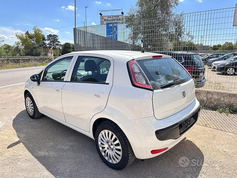 Usata Fiat Punto Evo 75 CV (55 kW) 2012 Bianco Utilitaria