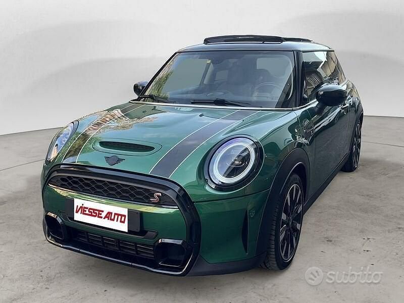 Usata Mini Cooper 178 CV (130 kW) 2021 Verde Utilitaria