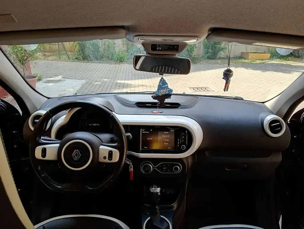Usata Renault Twingo Intens 65 CV (47 kW) 2020 Nero Utilitaria