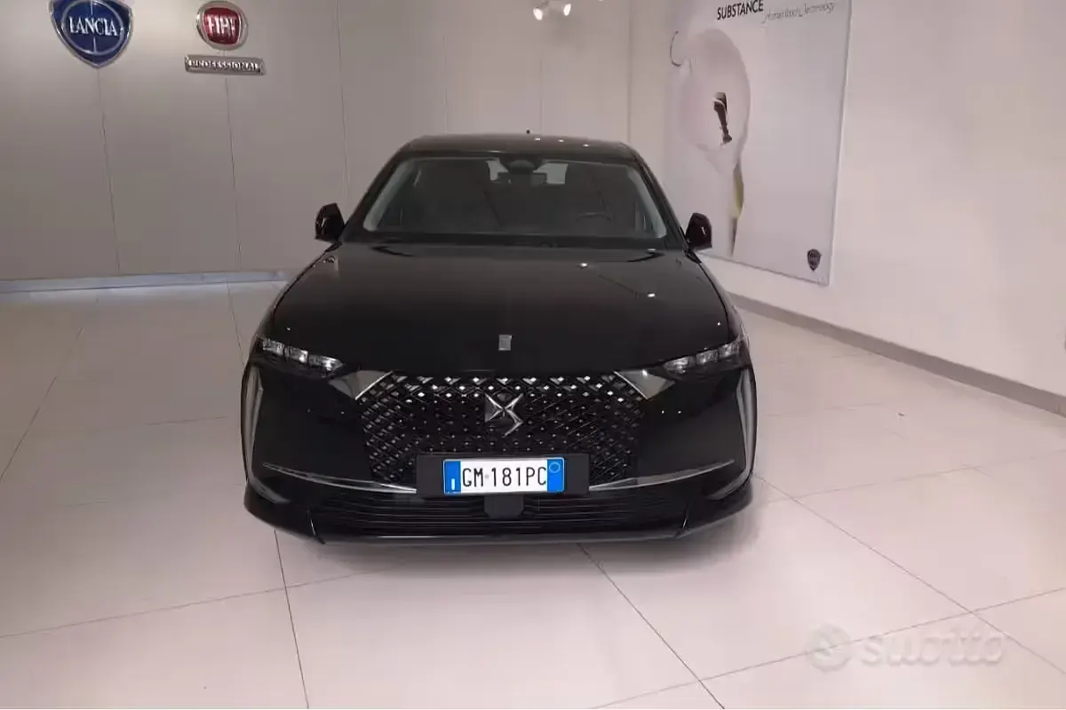 Usado DS Automobiles DS4 Trocadero 131 CV (96 kW) 2023 Negro SUV
