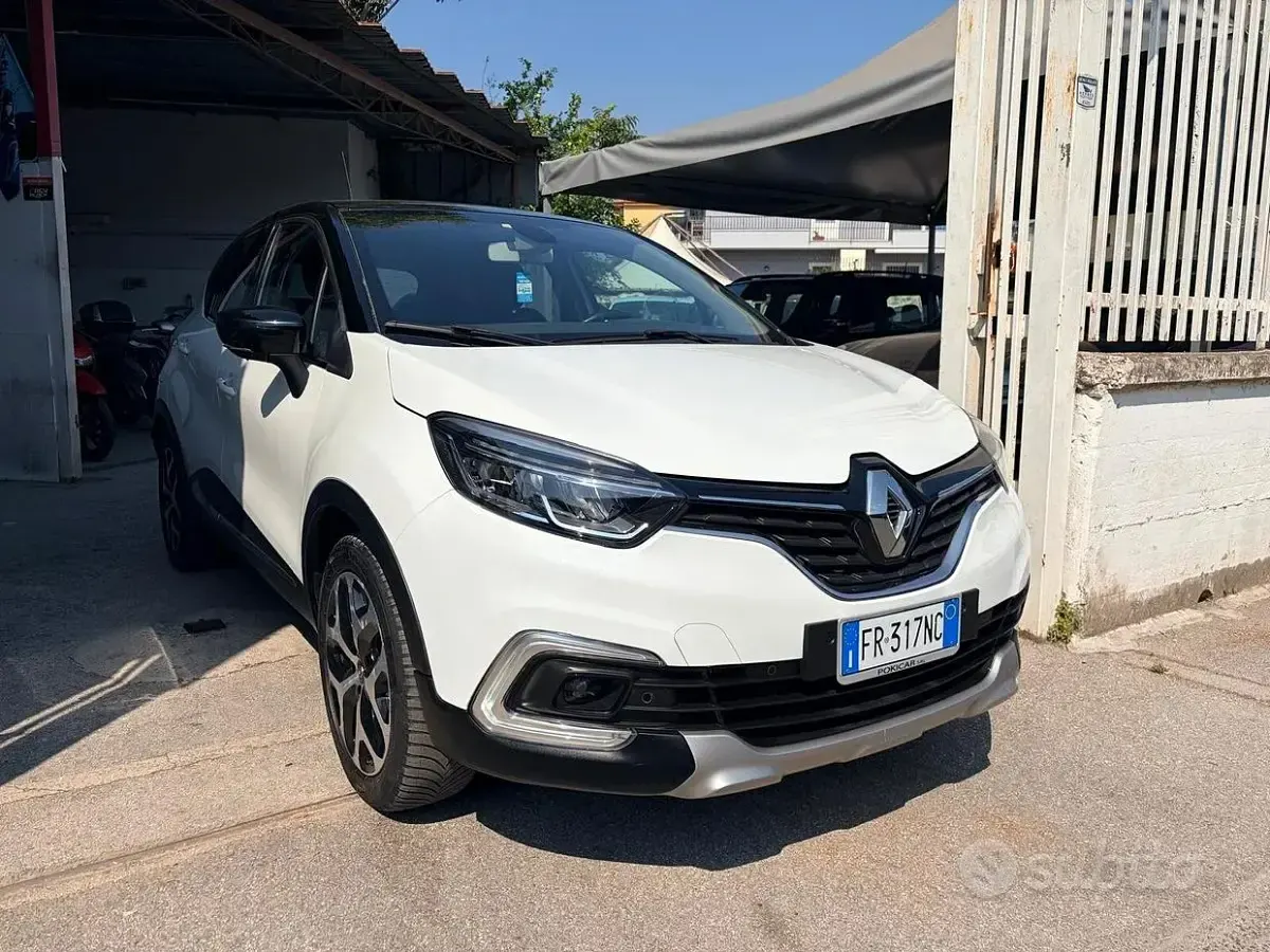 Usata Renault Captur 110 CV (80 kW) 2018 Bianco SUV