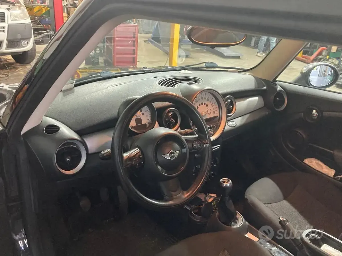 Occasion Mini ONE 75 ch (55 kW) 2011 Noir Citadine