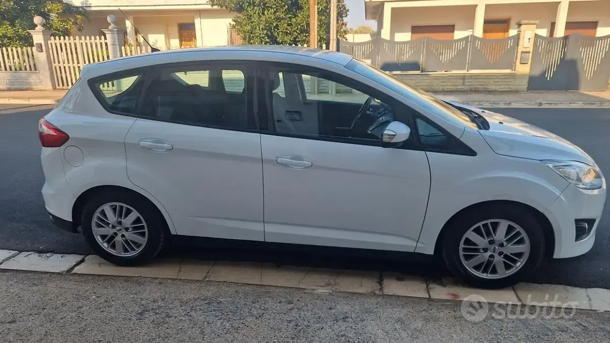 Usata Ford C-MAX 116 CV (85 kW) 2013 Bianco Monovolume