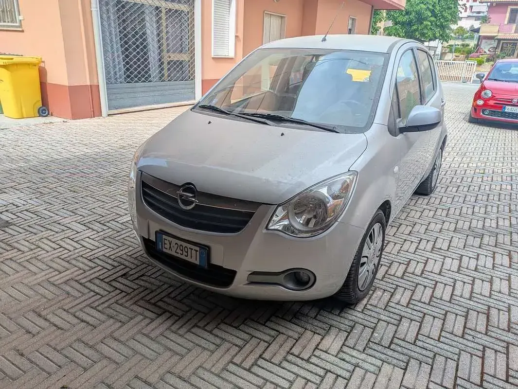 Usata Opel Agila 68 CV (50 kW) 2015 Utilitaria