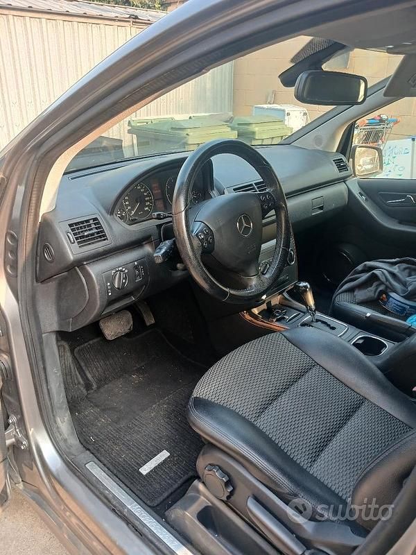 Usata Mercedes A170 2009 Grigio Berlina