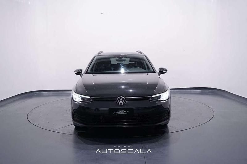 Usata VW Golf VIII Life 131 CV (96 kW) 2022 Nero Station wagon