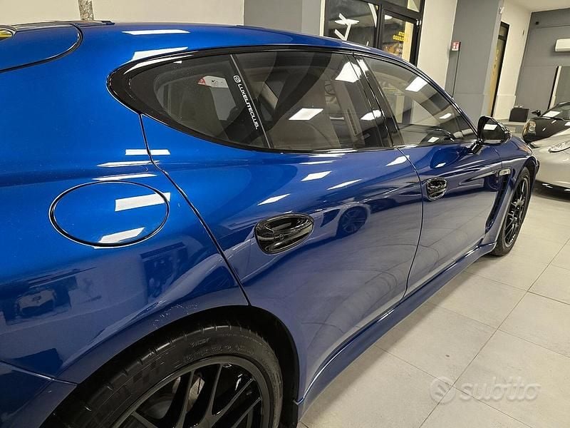 Usata Porsche Panamera 500 CV (367 kW) 2009 Blu Berlina