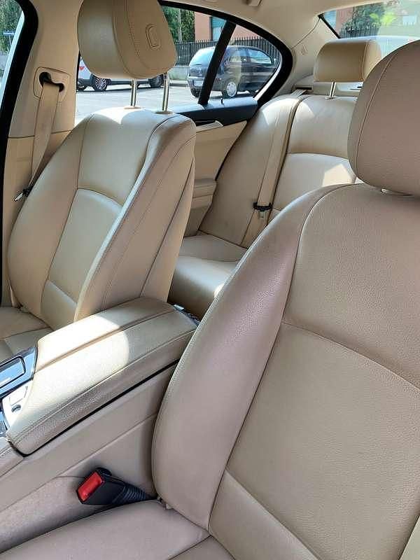 Usata BMW 520 Gran Turismo 184 CV (135 kW) 2015 Blu/azzurro Berlina