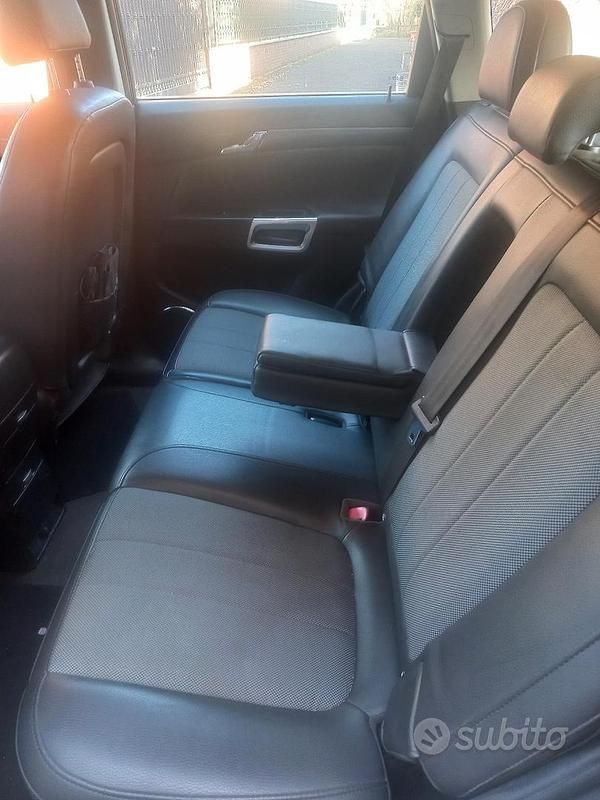 Usata Opel Antara Cosmo 150 CV (110 kW) 2007 Grigio SUV