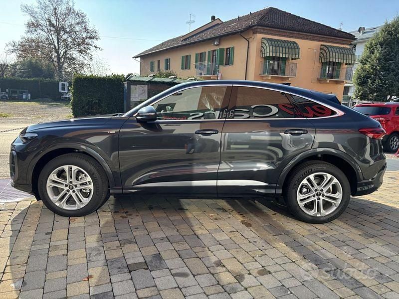 Nuova Audi Q5 Ambiente 204 CV (150 kW) 2025 Grigio SUV