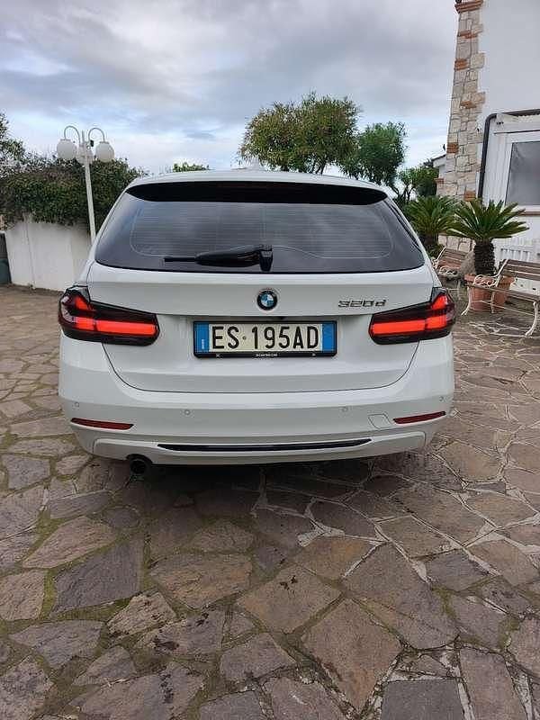 Usata BMW 320 Sport Line 184 CV (135 kW) 2013 Station wagon