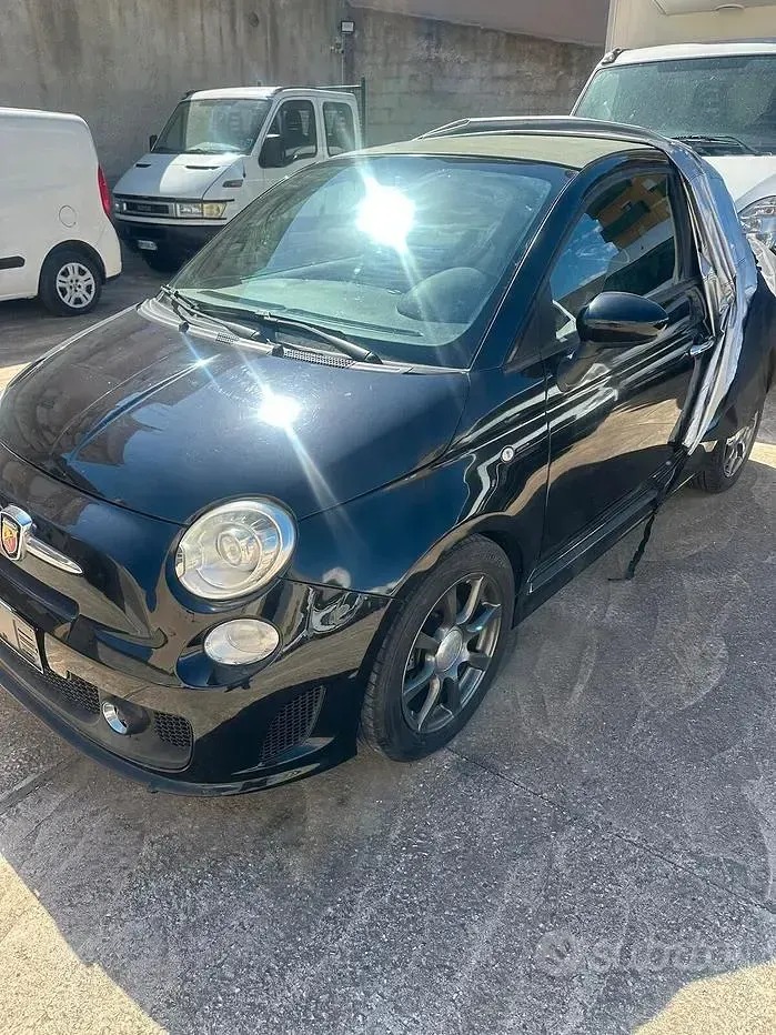 Usata Abarth 500C Custom 140 CV (102 kW) 2013 Nero Cabrio