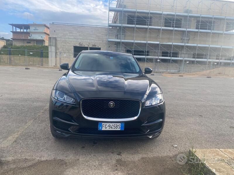 Nero Usata 2016 Jaguar F-Pace Prestige SUV | 18.000 € (Molto cara) - Immagine 1/4