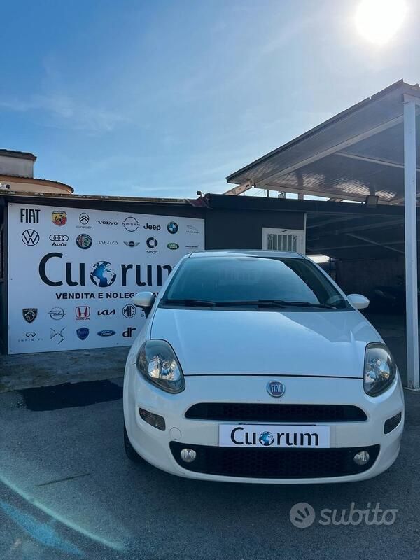 Usata Fiat Punto Evo Dynamic 69 CV (50 kW) 2011 Bianco Utilitaria