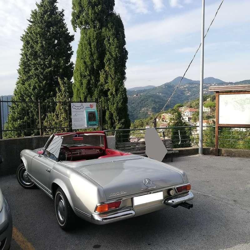 Usata Mercedes 250 150 CV (110 kW) 1967 Argento Cabrio
