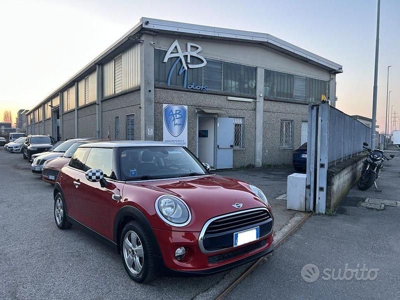 Usata Mini Cooper 136 CV (100 kW) 2016 Rosso Utilitaria