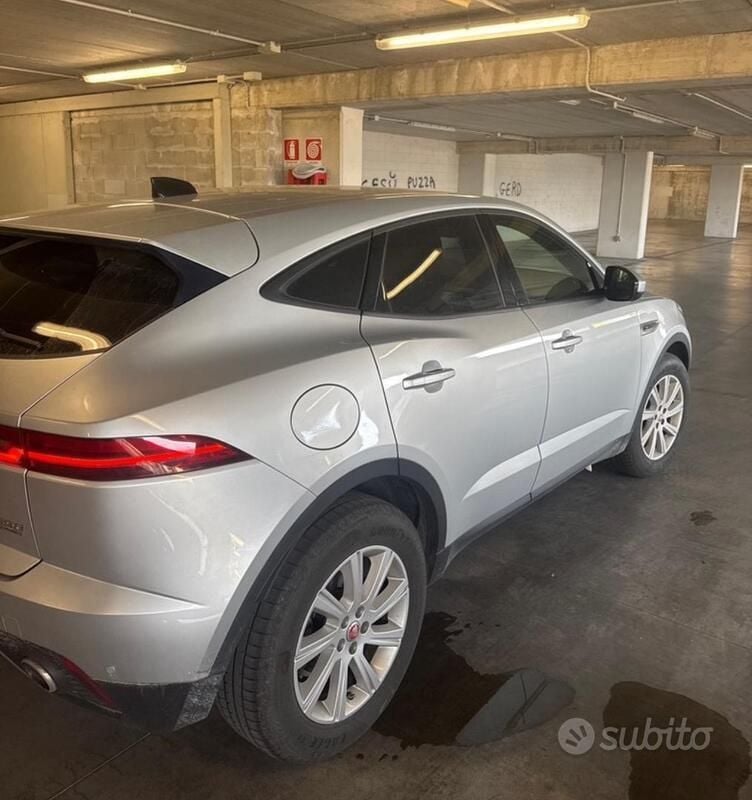 Usata Jaguar E-Pace 200 CV (147 kW) 2020 Grigio SUV