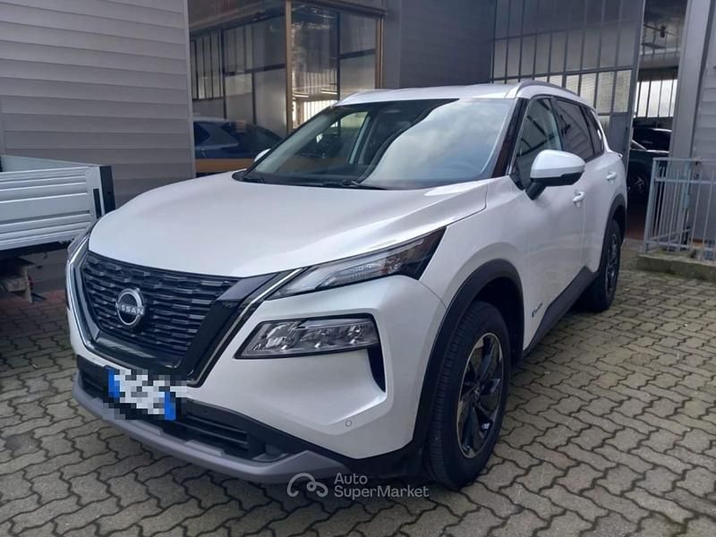 Usata Nissan X-Trail N-Connecta 214 CV (157 kW) 2025 Bianco SUV