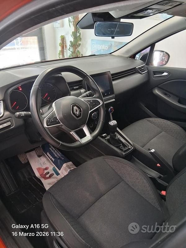Usata Renault Clio V Equilibre 65 CV (47 kW) 2023 Berlina
