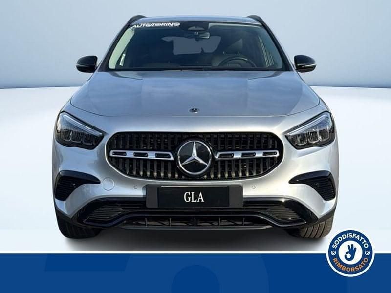 Käytetty Mercedes GLA180 Advanced 116 HP (85 kW) 2025 Hopea Katumaasturi