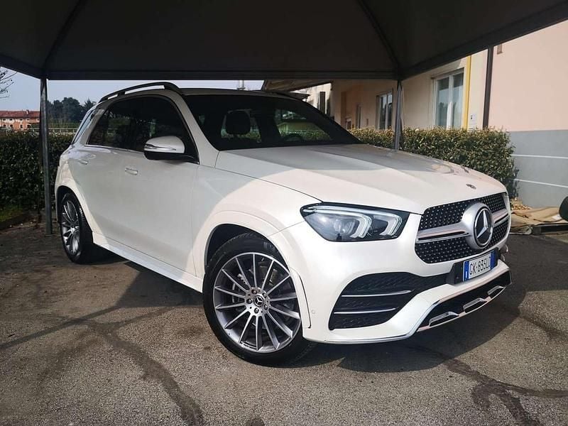 Usata Mercedes GLE300 Premium 272 CV (200 kW) 2023 Bianco perlato SUV