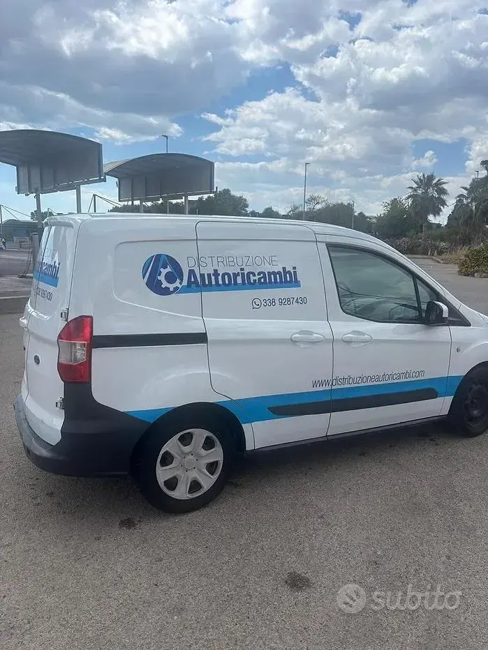 Usata Ford Transit 76 CV (55 kW) 2015 Station wagon