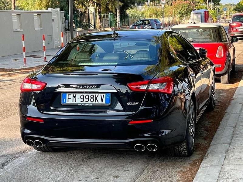 Usata Maserati Ghibli 275 CV (202 kW) 2017 Berlina