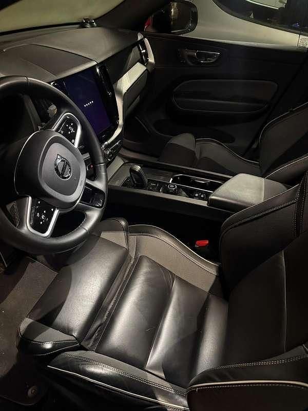 Usata Volvo XC60 R-Design 197 CV (144 kW) 2022 Bianco SUV