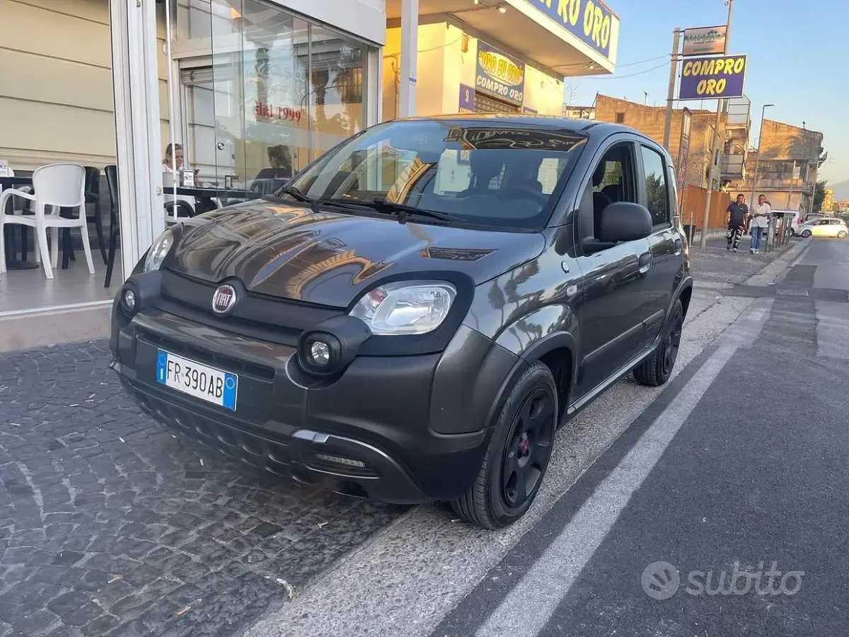Usata Fiat Panda Cross Cross 69 CV (50 kW) 2018 Grigio Utilitaria
