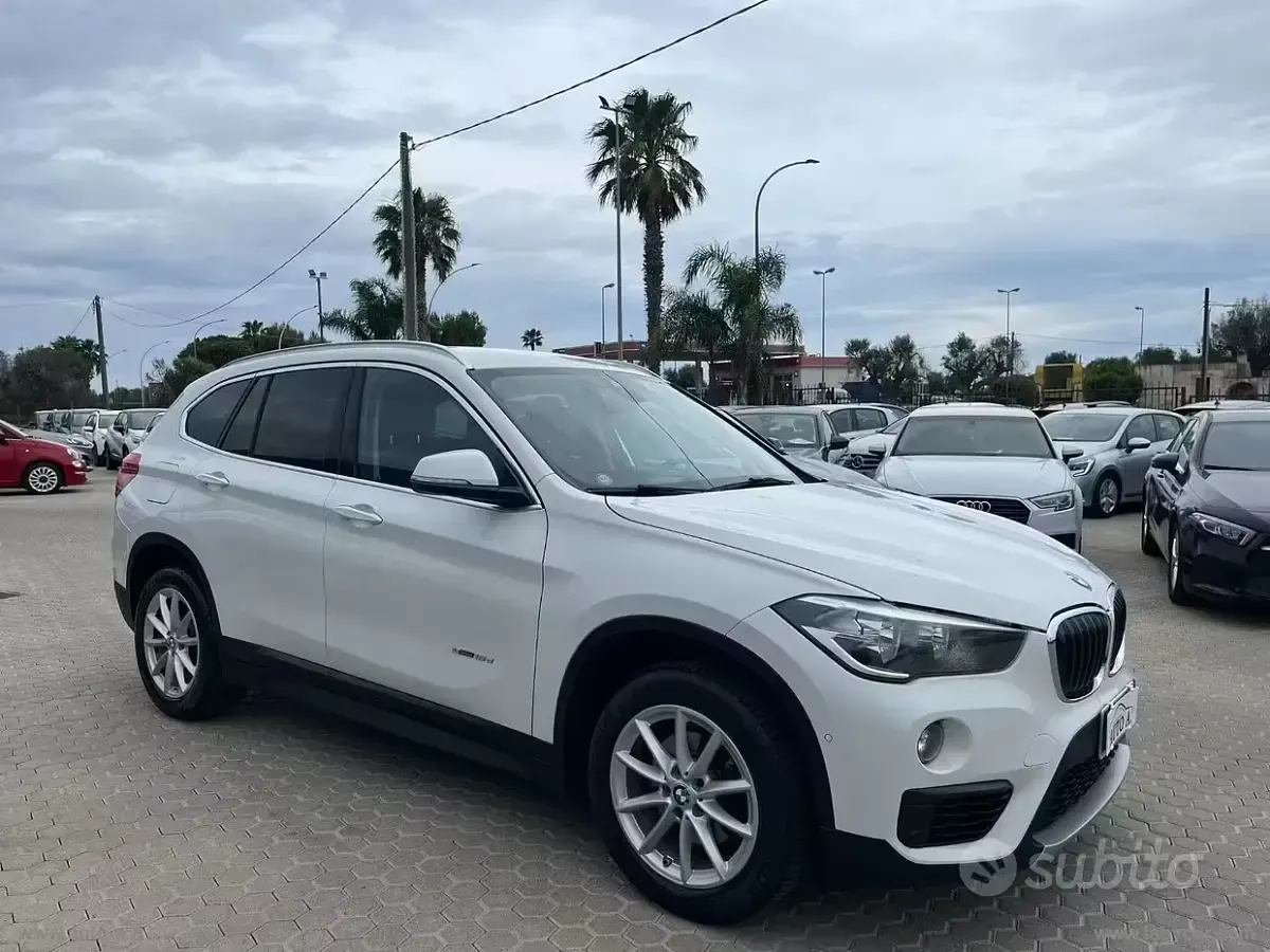 Usata BMW X1 Efficient Dynamics 150 CV (110 kW) 2017 Bianco SUV