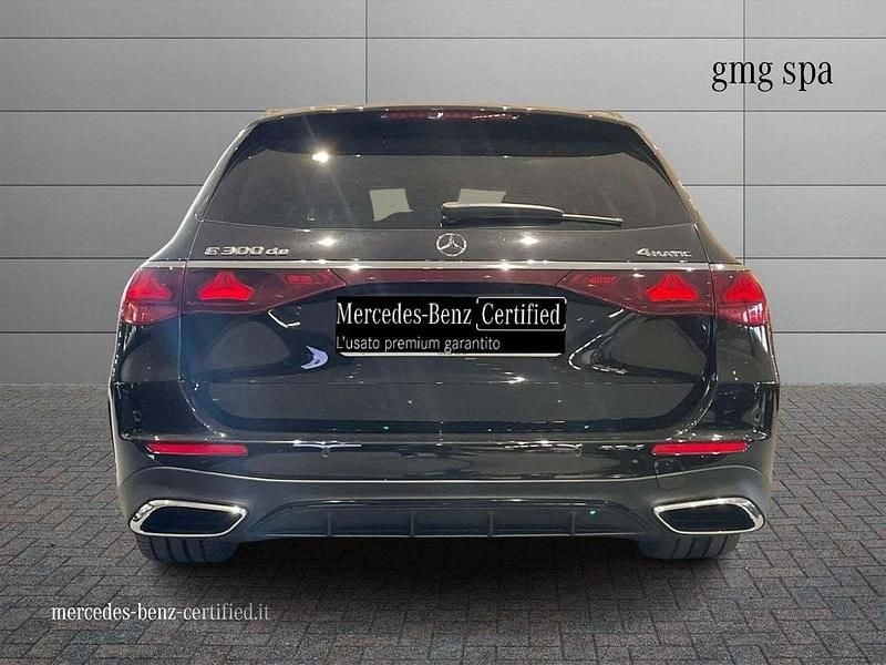 Usata Mercedes 300 Advanced Plus 313 CV (230 kW) 2024 Nero Station wagon