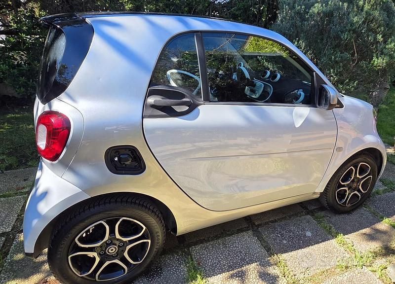 Usata Smart ForTwo Coupé Prime 71 CV (52 kW) 2014 Bianco Coupé