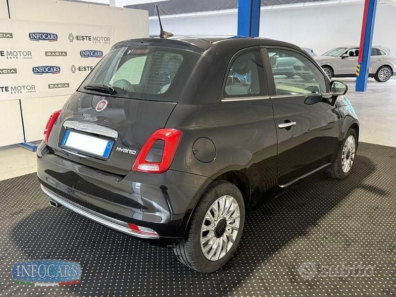 Usata Fiat 500 Dolcevita 70 CV (51 kW) 2021 Nero metallizzato Utilitaria