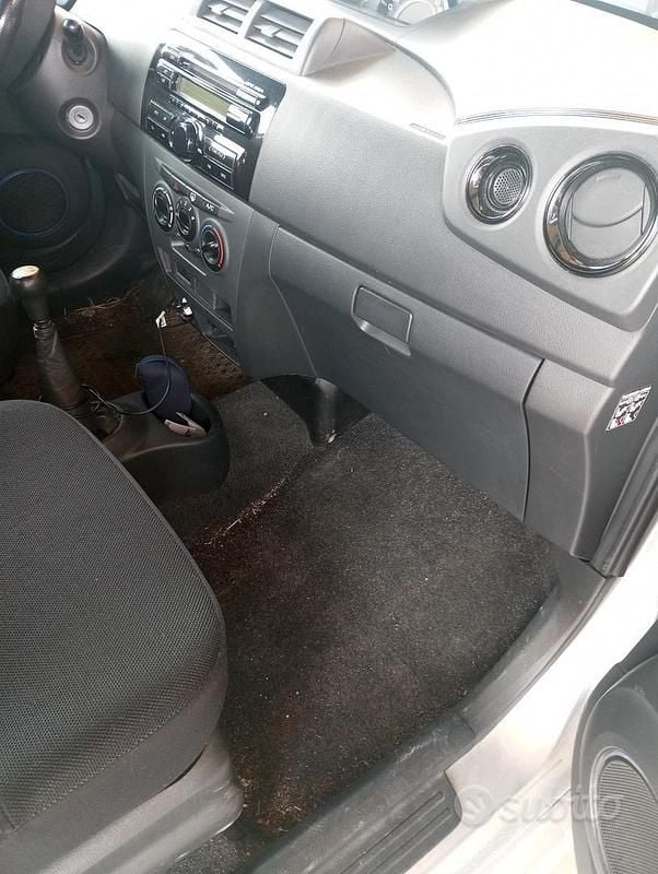 Usata Daihatsu Materia 103 CV (75 kW) 2008 Grigio Monovolume