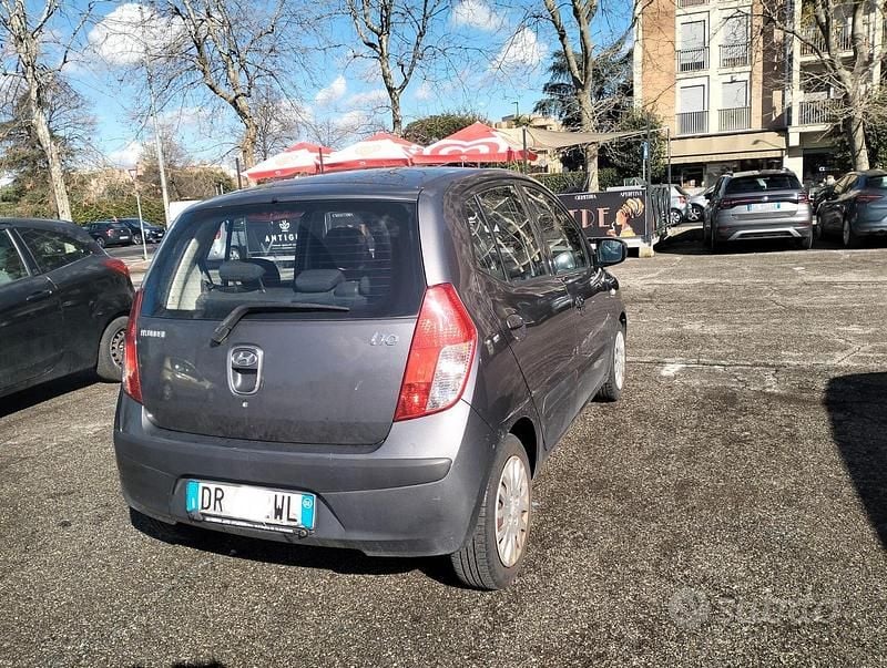 Usata Hyundai i10 65 CV (47 kW) 2008 Grigio Utilitaria
