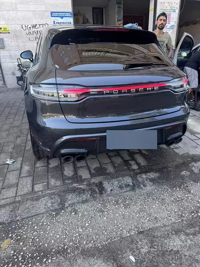 Usata Porsche Macan 2023 Grigio SUV