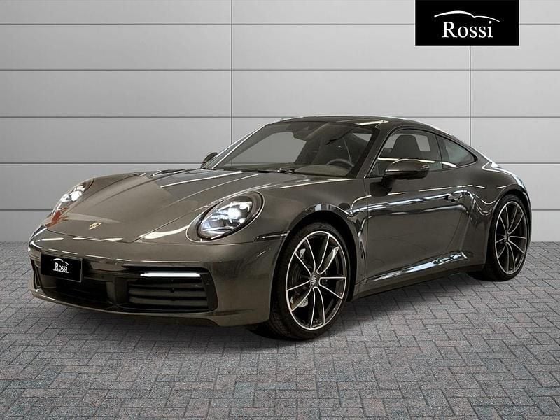Usata Porsche 911 Carrera 385 CV (283 kW) 2022 Grigio scuro metallizzato Coupé