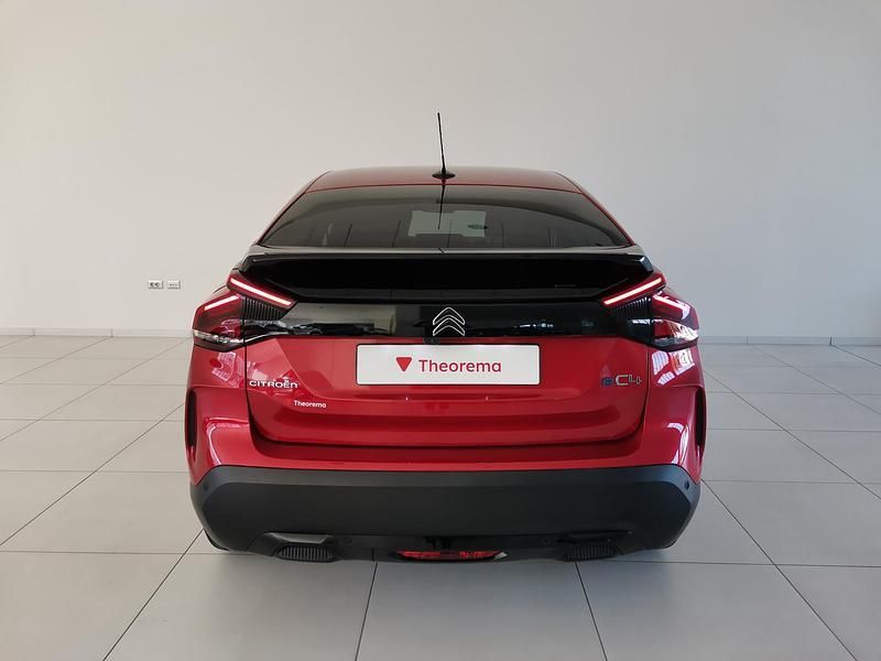 Usata Citroën e-C4 Feel 100 kW (136 CV) 2021 Rosso pastello Utilitaria