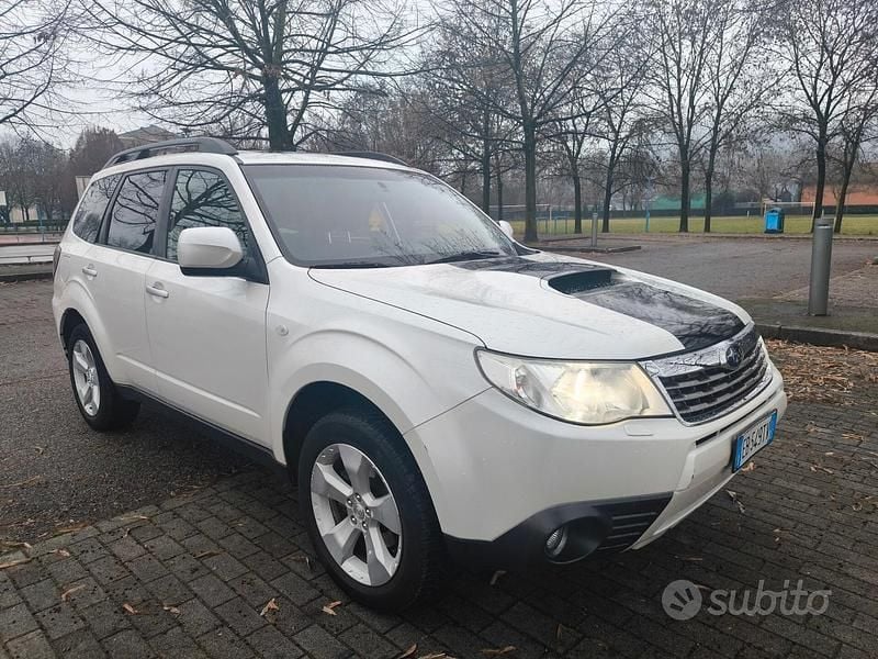 Usata Subaru Forester 147 CV (108 kW) 2010 Bianco SUV