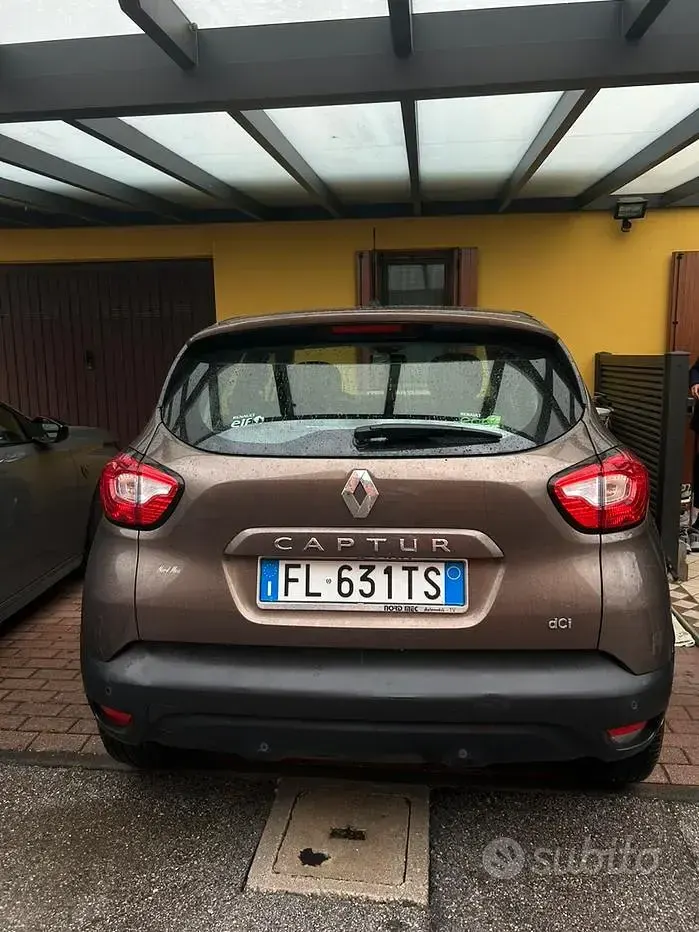 Usata Renault Captur 2015 Marrone SUV