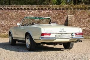 Usata Mercedes 250 150 CV (110 kW) 1967 Beige Cabrio