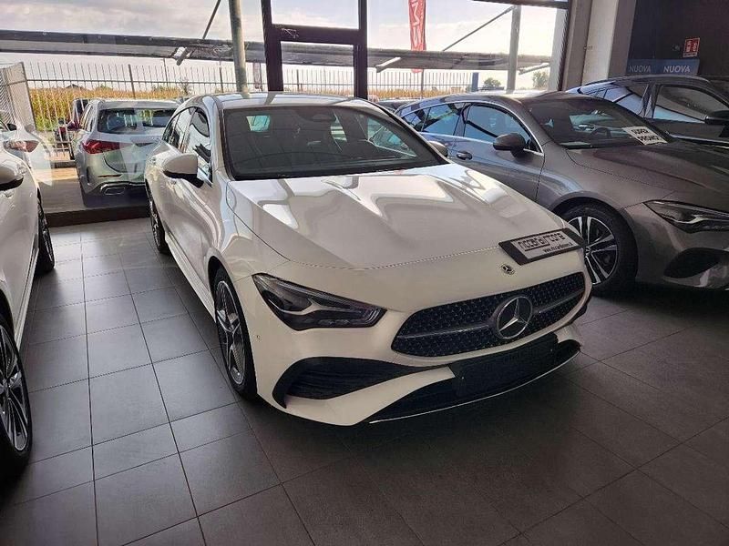 Usata Mercedes CLA180 Shooting Brake Premium 136 CV (100 kW) 2024 Bianco Station wagon