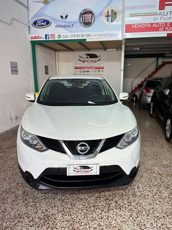 Other Usata 2017 Nissan Qashqai Acenta SUV | 9990 € (Buon prezzo) - Immagine 1/4