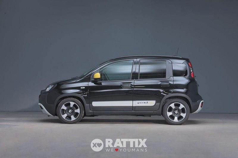 Usata Fiat Panda Cross Cross 70 CV (51 kW) 2025 Nero cinema Utilitaria