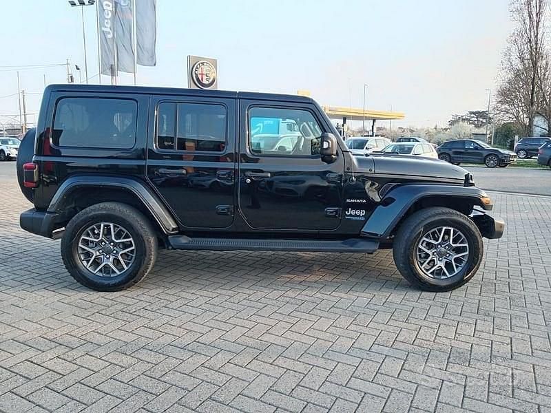 Usata Jeep Wrangler Sahara 380 CV (279 kW) 2022 Nero SUV