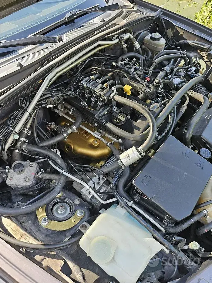 Usata Mazda MX5 126 CV (92 kW) 2006 Grigio Cabrio