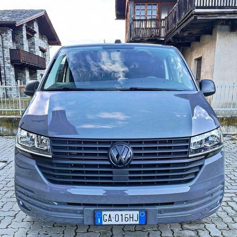 Usata VW Transporter 150 CV (110 kW) 2020 Grigio Furgone