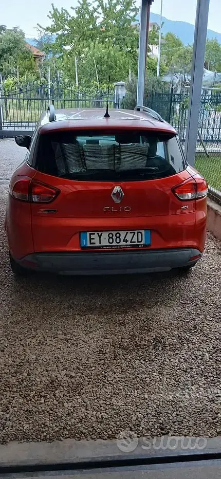 Usata Renault Clio 75 CV (55 kW) 2015 Rosso Station wagon